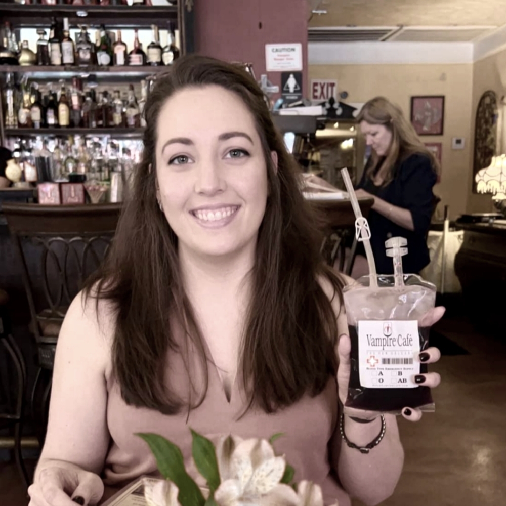 Meet your Posher, Courtney